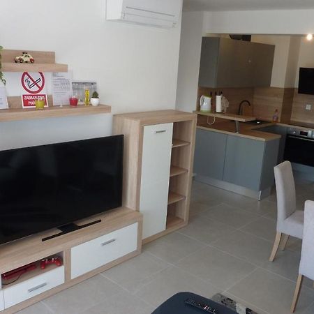 Apartment Jere With Private Parking Zadar Eksteriør bilde